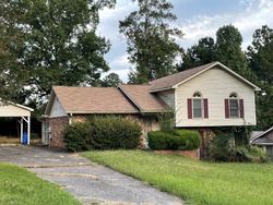 Pre-foreclosure in  QUAIL CREEK DR Columbus, GA 31907