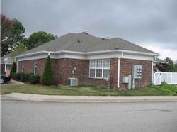 Pre-foreclosure in  DELTA CIR Louisville, KY 40228