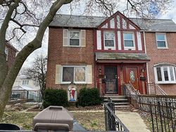 Pre-foreclosure Listing in 167TH ST JAMAICA, NY 11432