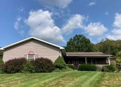 Pre-foreclosure Listing in N 4TH STREET EXT SE DENNISON, OH 44621