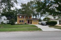 Pre-foreclosure in  DUSSEL DR Maumee, OH 43537
