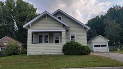 Pre-foreclosure in  7TH AVE W Durand, WI 54736