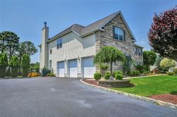  Dynasty Dr, Monroe Township NJ
