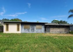 Pre-foreclosure in  FENWAY DR Sarasota, FL 34232