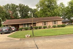 Pre-foreclosure in  NORTH ST Cleveland, MS 38732