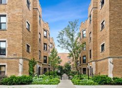 Pre-foreclosure in  W JARVIS AVE S Chicago, IL 60626