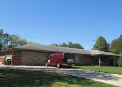 Pre-foreclosure Listing in W WILDWOOD DR PROSPECT HEIGHTS, IL 60070