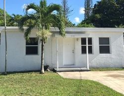 Pre-foreclosure Listing in NE 4TH ST HALLANDALE, FL 33009