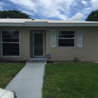 Pre-foreclosure in  BELLE AIRE DR Boca Raton, FL 33433