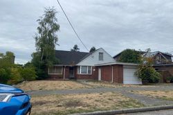 Pre-foreclosure in  48TH AVE NE Seattle, WA 98115