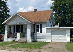 Pre-foreclosure in  HARTMETZ AVE Evansville, IN 47712