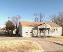 Pre-foreclosure in  WILLISTON ST Pampa, TX 79065