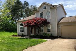 Pre-foreclosure Listing in RAVENSWOOD LN MACEDONIA, OH 44056