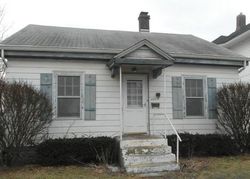 Pre-foreclosure in  4TH AVE Rock Island, IL 61201