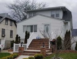 Pre-foreclosure in  WESTSIDE AVE Freeport, NY 11520