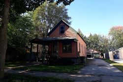 Pre-foreclosure in  WOODMERE PL Bay City, MI 48708