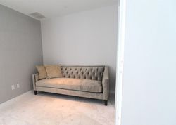 Pre-foreclosure in  NE 31ST ST UNIT 3707 Miami, FL 33137