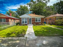 Pre-foreclosure in  WINCHESTER AVE Harvey, IL 60426