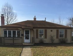 Pre-foreclosure Listing in N INDIANA ST GRIFFITH, IN 46319