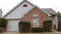 Pre-foreclosure in  LAKE POINT CIR Greenwood, IN 46142