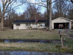 Pre-foreclosure Listing in AMBER RD TERRE HAUTE, IN 47803