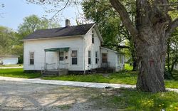 Pre-foreclosure Listing in N ELM ST ALBION, IN 46701