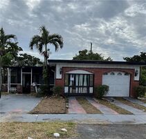Pre-foreclosure in  MAYO ST Hollywood, FL 33021