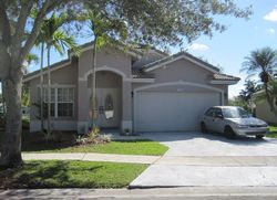 Pre-foreclosure in  SW 204TH AVE Hollywood, FL 33029