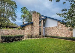  Heather St, League City TX