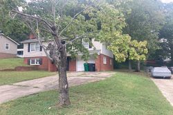 Pre-foreclosure in  BURLESON DR Charlotte, NC 28215