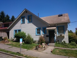 Pre-foreclosure in  ERIE AVE Seattle, WA 98122