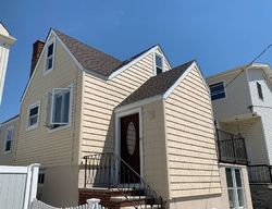 Pre-foreclosure Listing in 95TH ST HOWARD BEACH, NY 11414