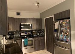  Nw 174th Ter , Hialeah FL