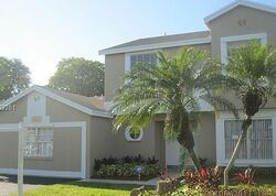 Pre-foreclosure in  SW 92ND TER Miami, FL 33186
