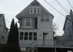 Pre-foreclosure Listing in GEM AVE BRIDGEPORT, CT 06606