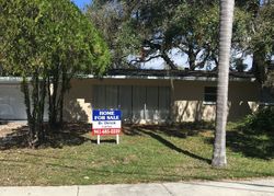 Pre-foreclosure in  MAGELLAN DR Sarasota, FL 34243