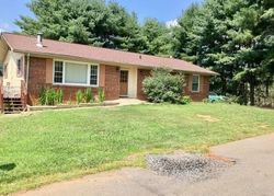 Pre-foreclosure in  CANDLELIGHT CIR Clyde, NC 28721