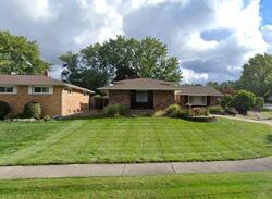 Pre-foreclosure in  LALEMANT DR Cleveland, OH 44129