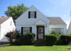 Pre-foreclosure in  SALISBURY RD Cleveland, OH 44121