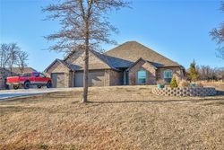 Pre-foreclosure in  WILLOW BAY DR Oklahoma City, OK 73165