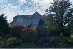 Pre-foreclosure in  FARM VIEW CT Douglassville, PA 19518