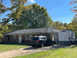 Pre-foreclosure Listing in DELLA DR FENTON, MO 63026