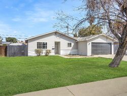 Pre-foreclosure in  AZALEA LN Lemoore, CA 93245
