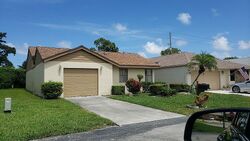 Pre-foreclosure in  NW 23RD LN Delray Beach, FL 33445
