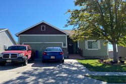 Pre-foreclosure in  CLEARWATER DR Papillion, NE 68133