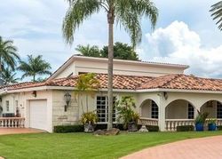 Pre-foreclosure in  SW 115TH AVE Miami, FL 33165