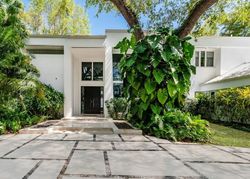 Pre-foreclosure in  BANYAN DR Miami, FL 33156