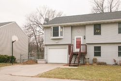 Pre-foreclosure in  PARKVIEW CT North Liberty, IA 52317