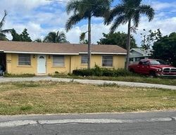 Pre-foreclosure in  SE 27TH WAY Boynton Beach, FL 33435
