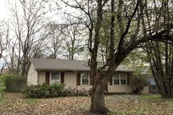 Pre-foreclosure in  LINE ST Evansville, IN 47713